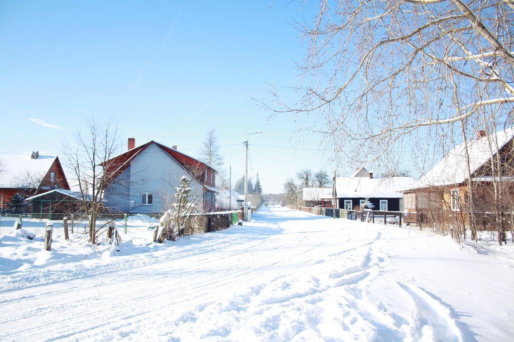 Pod Modrzewiem Pogorzelce Esterno foto