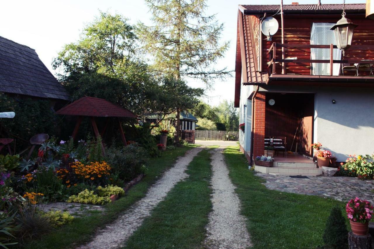 Pod Modrzewiem Pogorzelce Esterno foto